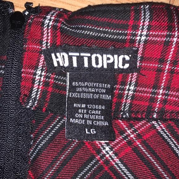 Red Teacup Skirt - Picture 4 of 4